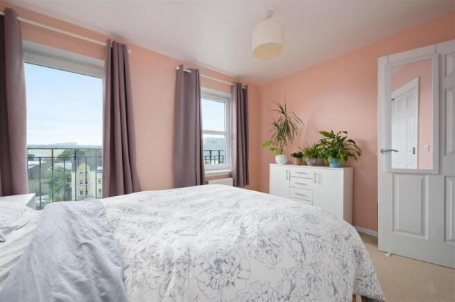 129LadyCambpellsCourt014.JPG