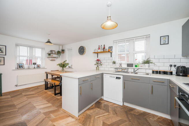 Kitchen / Dining Room