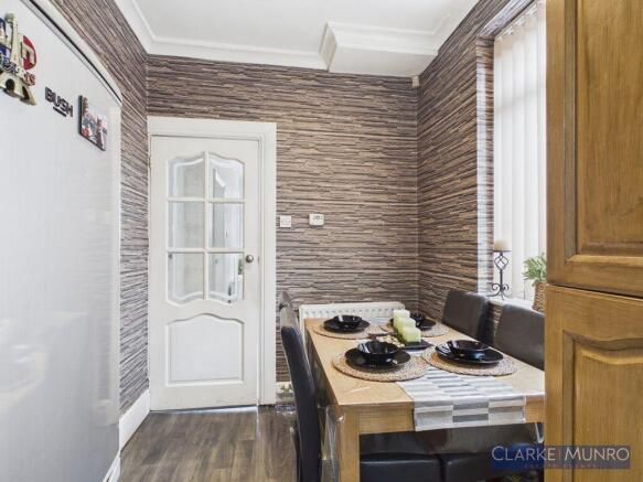 3 bed Semi-Detached for sale Image 7
