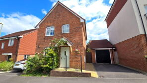 14, Harrier Road, Newbury RG20 4AB
