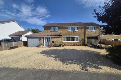 Broughtons Drive, Misterton, TA18