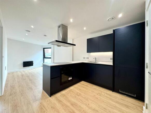 Kitchen pic 2.jpeg