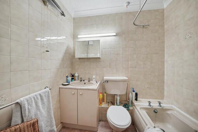 1 bed Apartment for sale Image 8