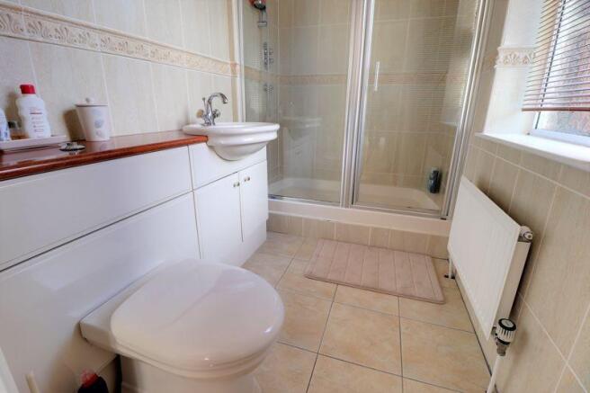 En-Suite 2
