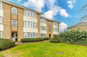 Flat 29, 30 Catherine Court, Springfield Drive, Barkingside, Ilford IG2 6RH