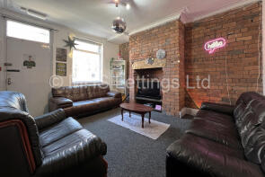 32, Hessle Avenue, Hyde Park, Leeds LS6 1EF