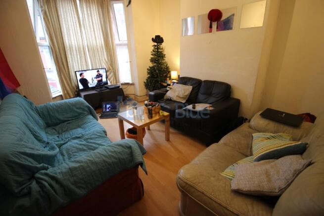 6 bed Terraced to rent Image 12