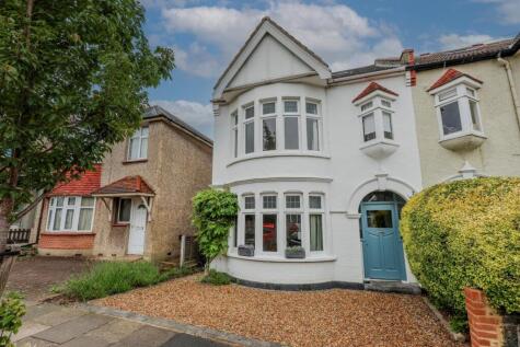 Marine Avenue, Leigh-On-Sea