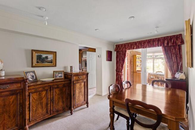 3 bed House for sale Image 9