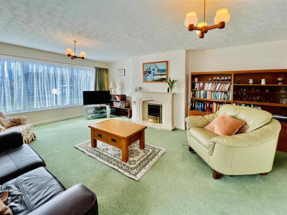 28 Lakes Road 3.JPG