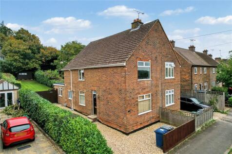 Greenfield Road, Farnham, Surrey, GU9