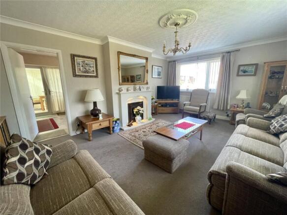 3 bed Bungalow for sale Image 6