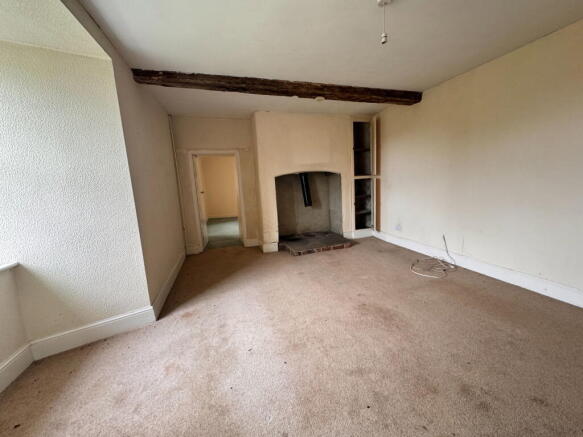 4 bed Detached for sale Image 5