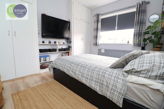 3 bed Semi-Detached for sale Image 11