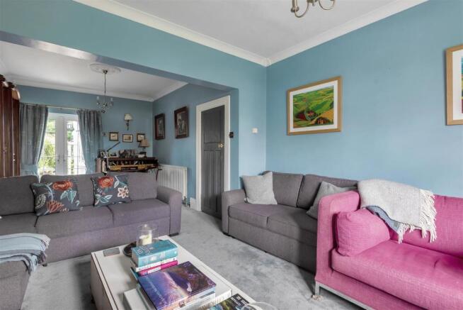SITTING ROOM
