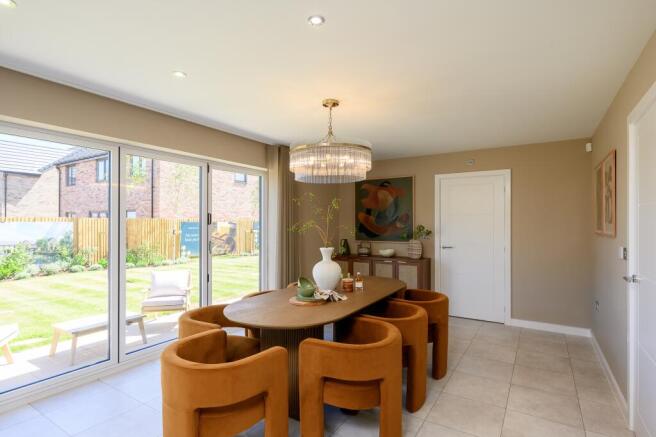 4 bed Detached for sale Image 9