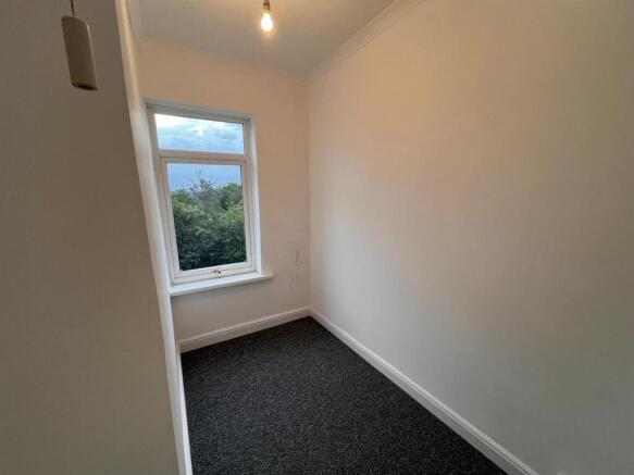 3 bed House to rent Image 9