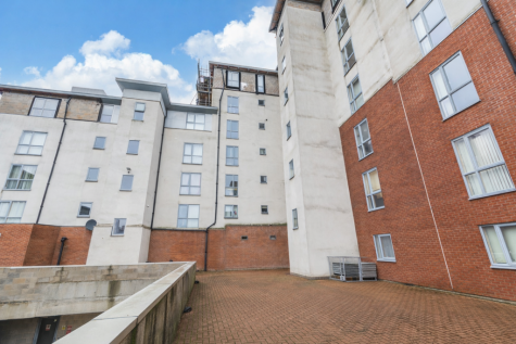 St Crispens Court, Stockwell Gate, Mansfield, NG18