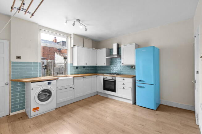 4 bed Terraced for sale Image 8