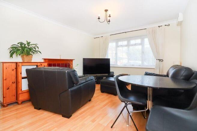 Sitting/Dining Room