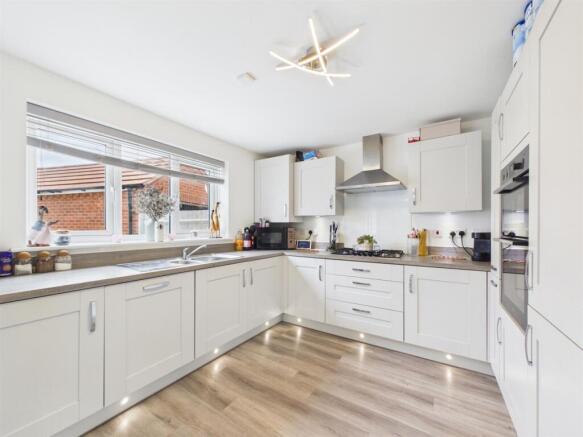 Kitchen/Dining Room