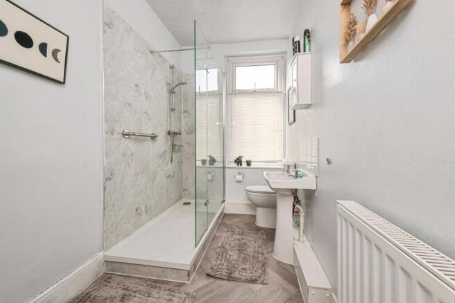 2 bed Terraced for sale Image 10
