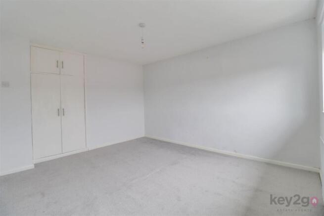3 bed Semi-Detached for sale Image 11