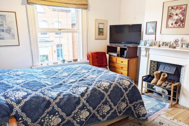 bed 1