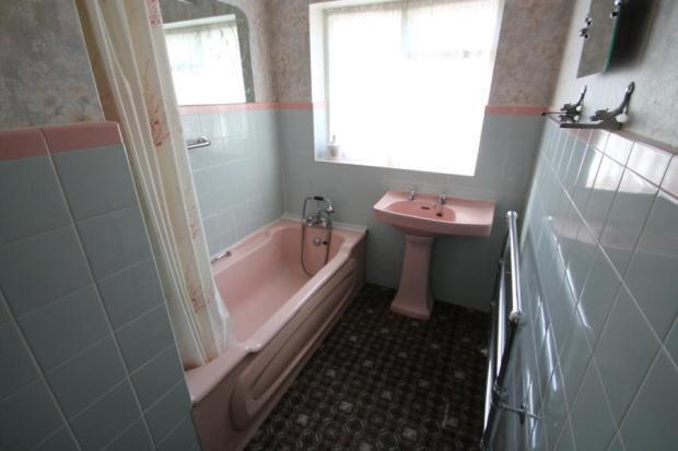 DOWNSTAIRS BATHROOM