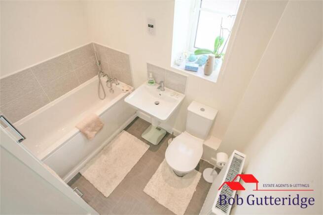 MODERN LUXURY BATHROOM