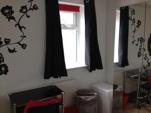 hawkwood-crescent-wr2-6bn-916344