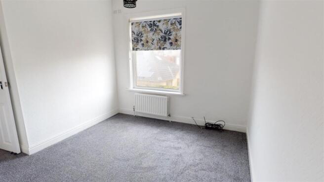 3 bed Terraced to rent Image 10