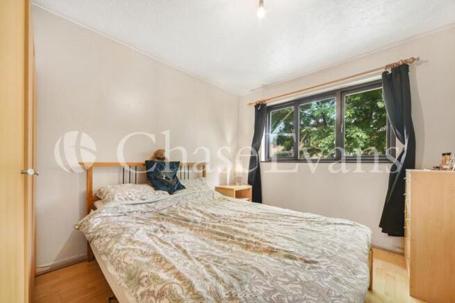 Bedroom+