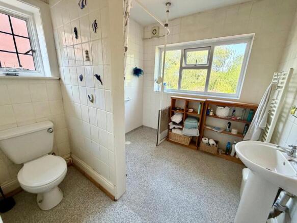 3 bed Semi-Detached for sale Image 9