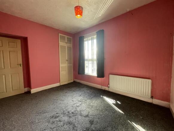 2 bed Terraced to rent Image 7