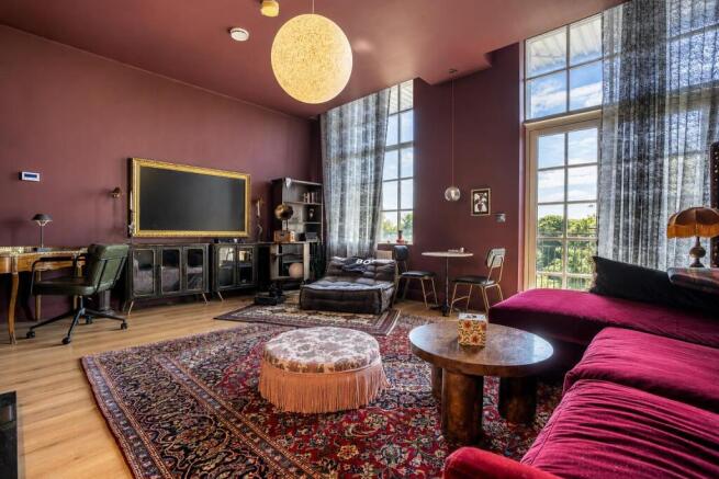 Living room 2.jpg