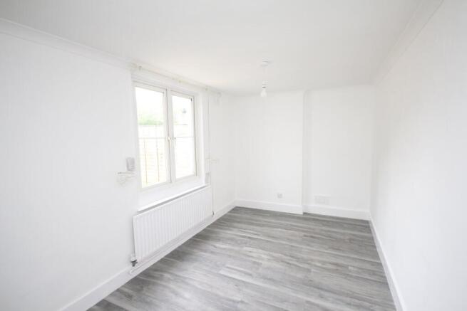 Lordship Cottages, Willian, SG6 photo 4