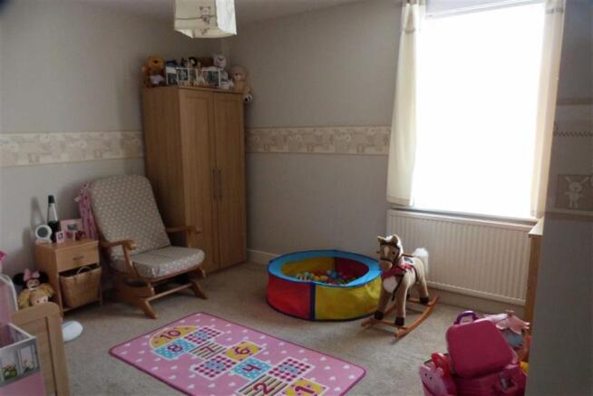 Bedroom 2: