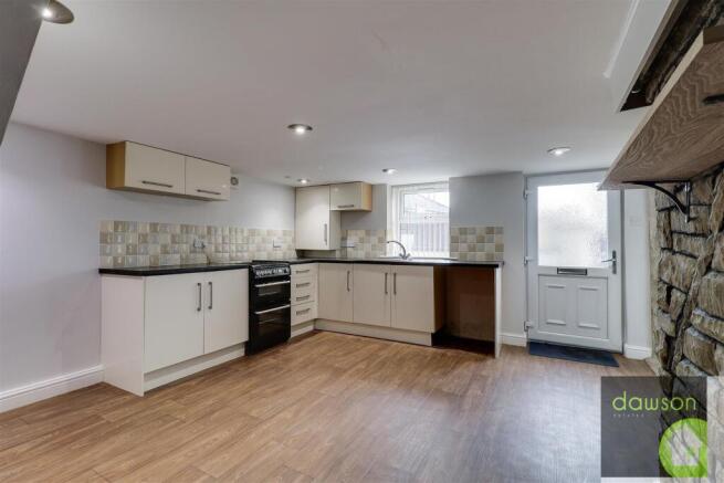 3 bed Semi-Detached for sale Image 6