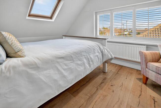 3 bed Semi-Detached for sale Image 11