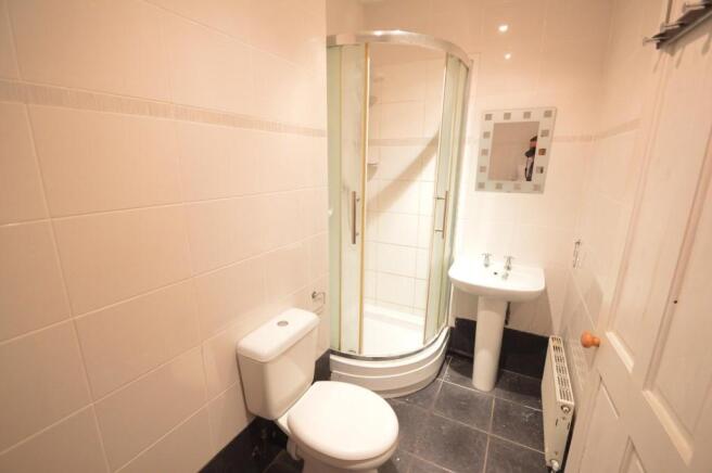 En-suite shower