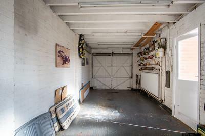 tilburg garage.jpg