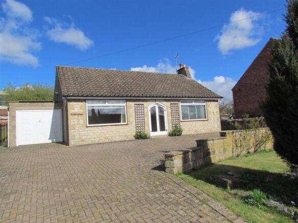 2 bed Detached Bungalow for sale Image 11
