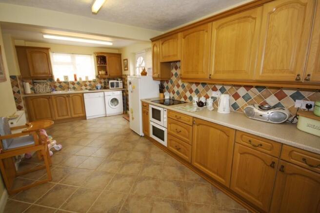 Kitchen/ Breakfast