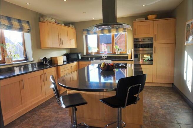 Kitchen / Breakfast
