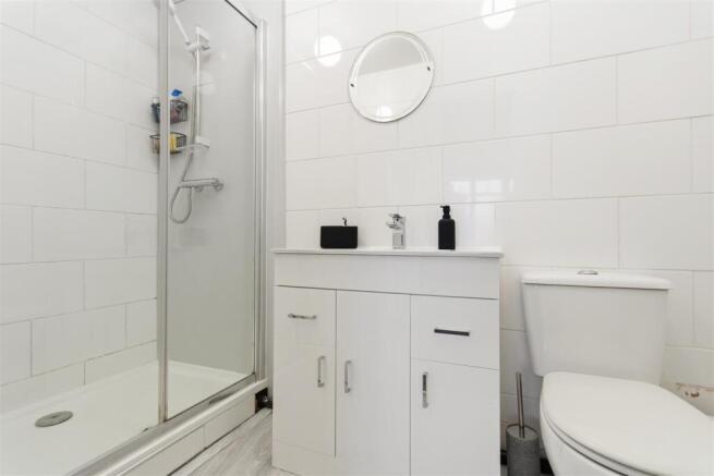 3 bed Link Detached House for sale Image 12