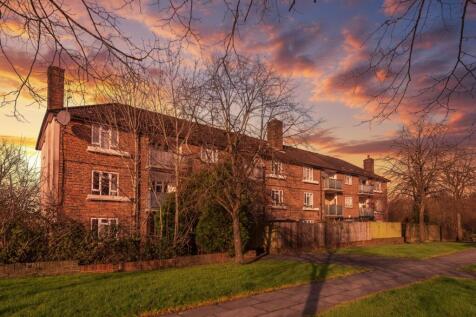 Radstock Way, Merstham, RH1