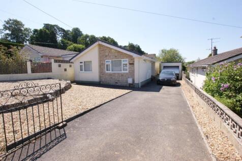 Oakdene, Haywards Lane, Corfe Mullen, Dorset, BH21