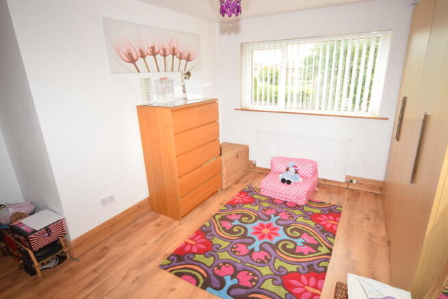 BEDROOM 2