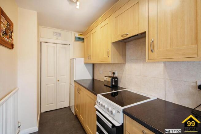 2 bed Apartment for sale Image 10